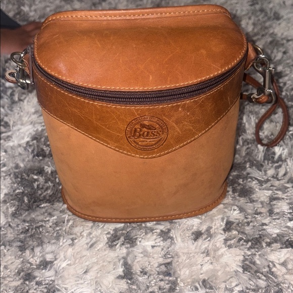 G.H Bass & Co Brown Leather Crossbody Bag - Picture 3 of 8